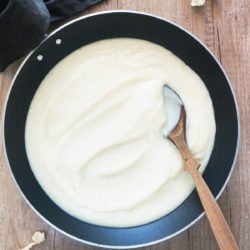 Veganska kremna cvetačna omaka