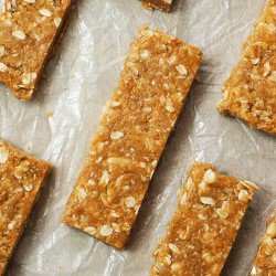 Mehke arašidove granola ploščice