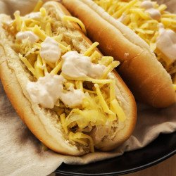 Hot dog s kislim zeljem