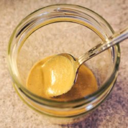 Tahini oz. sezamova pasta