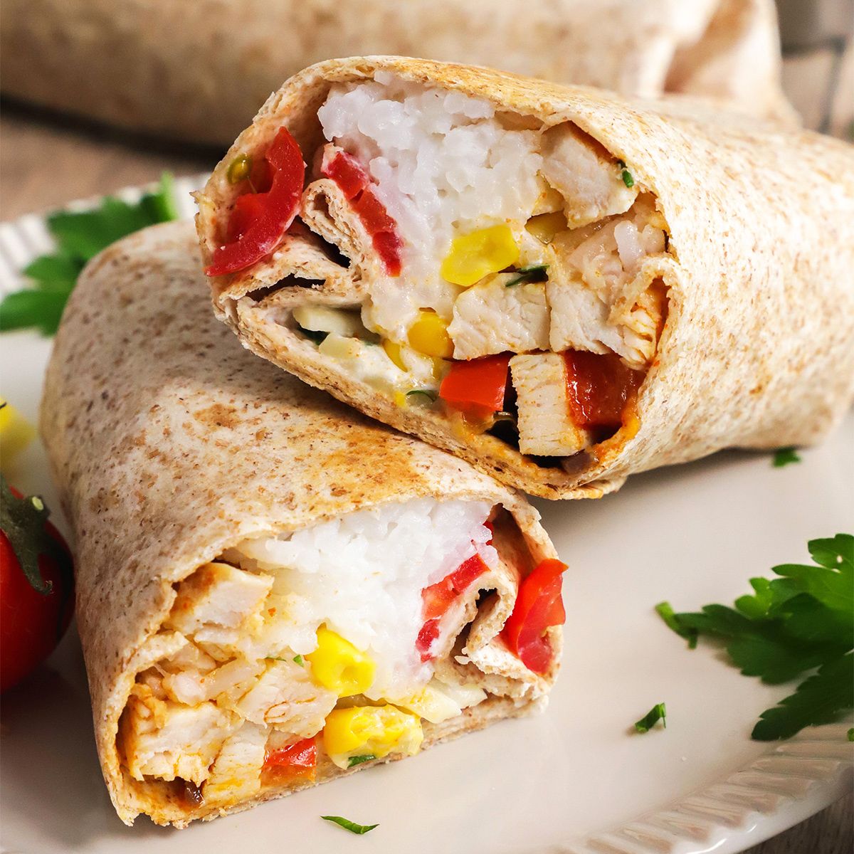 Piščančji burrito z rižem in zelenjavo
